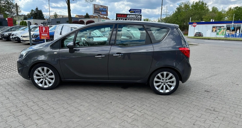 Opel Meriva cena 24900 przebieg: 229000, rok produkcji 2011 z Okonek małe 191